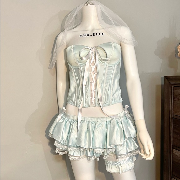 M Complete set VS Victoria’s Secret “Sexy little Bride”Light Blue Satin Costume - Picture 2 of 16